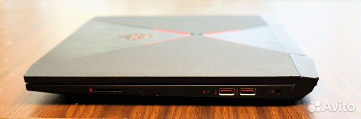 Игровой ноутбук HP omen 15 (i7-7700HQ,GTX 1050 TI)