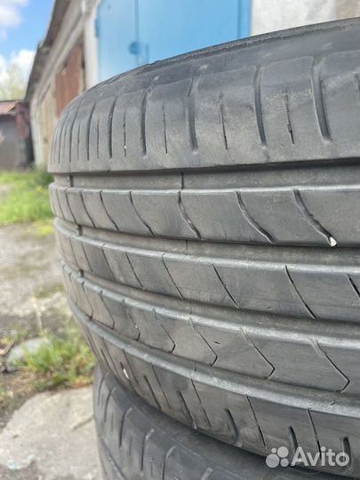 Kumho Ecsta HS51 225/45 R17