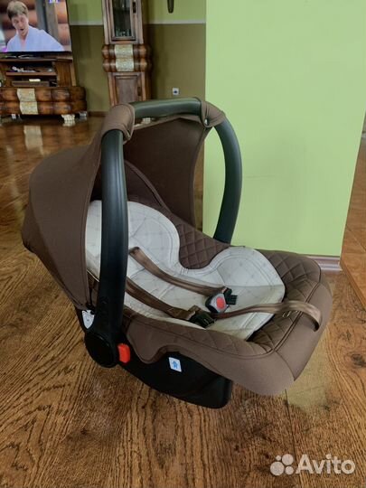 Продам Автокресло-люльку Happy Baby Skyler V2