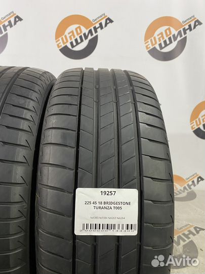 Bridgestone Turanza T005 225/45 R18
