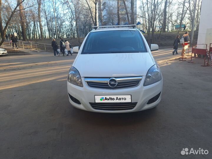 Opel Zafira 1.8 МТ, 2013, 206 000 км