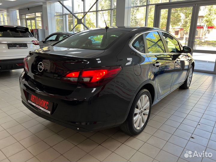 Opel Astra 1.6 AT, 2012, 78 000 км