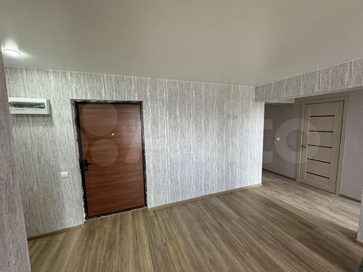 2-к. квартира, 57 м², 9/9 эт.