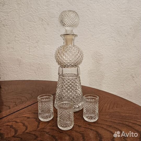 Штофы и графины богемия