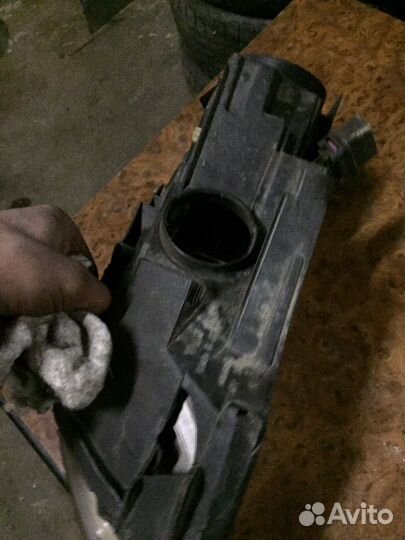 Фара передняя правая Фольсваген пассат Б6