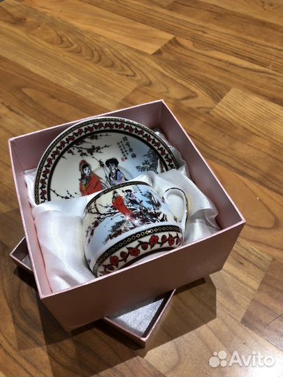 Чашка с блюдцем