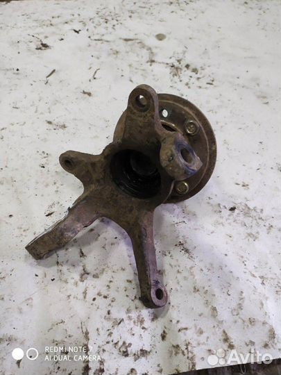 Поворотный кулак левый Hyundai accent 1