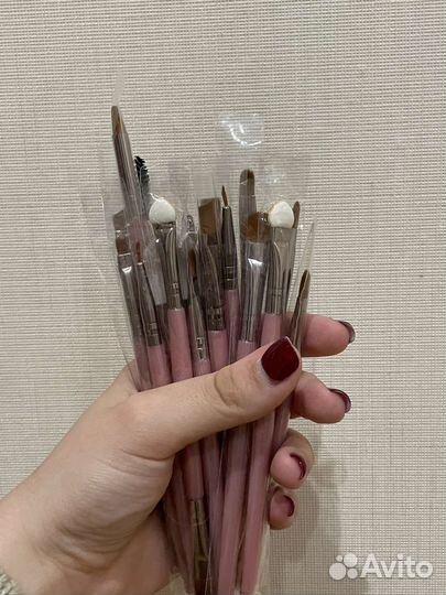 Кисти для макияжа новые