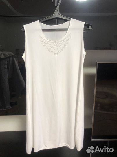 Платье на никах