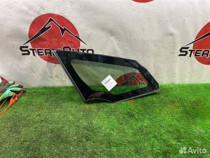 Форточка кузова правая Honda Fit Shuttle GP2 LDA