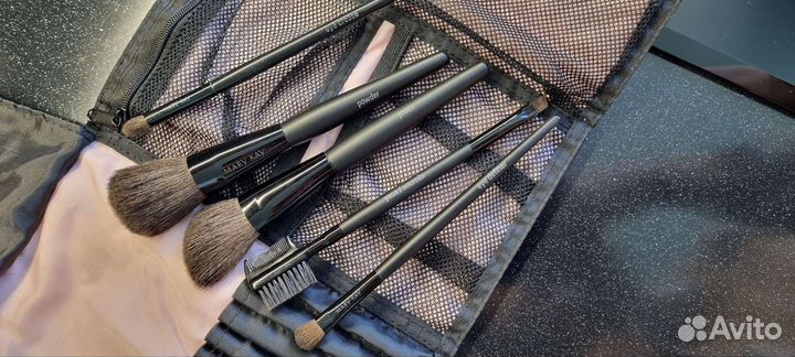Набор кистей для макияжа