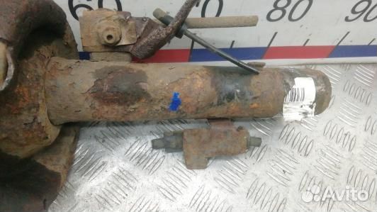 Стойка передняя левая ford focus 2 (KML26K501)