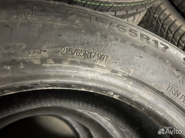 Triangle PL01 215/65 R17 99T