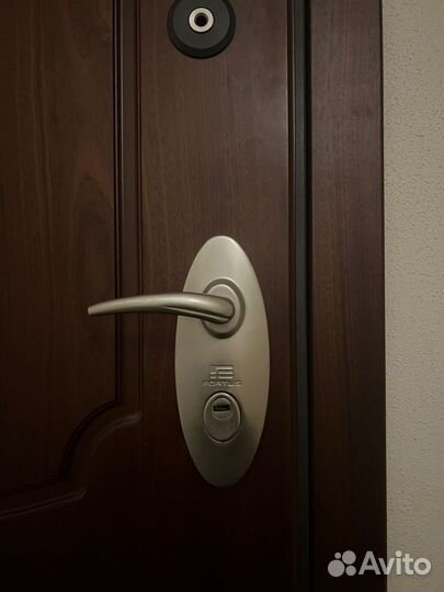 Вскрытие замков / Открыть дверь / Замена замков