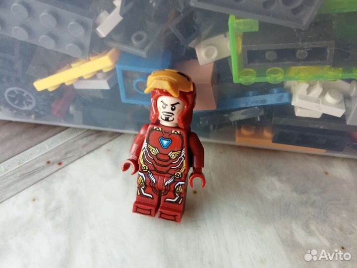 Lego marvel железный человек и человек-паук