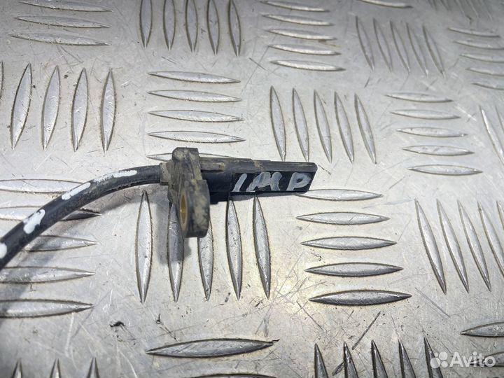 Датчик ABS Subaru Impreza