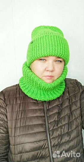 Зимние шапка и снуд