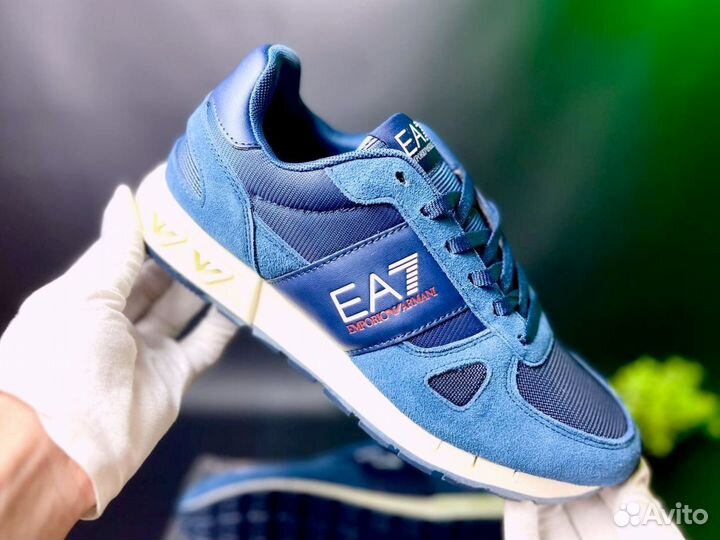 Кроссовки Armani стильные