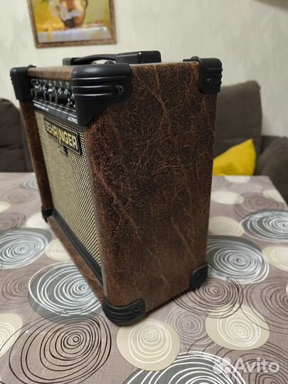 Комбоусилитель для акустической гитары