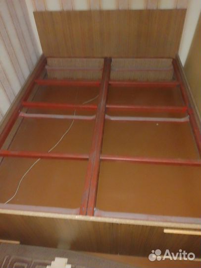 Кровать двухспальная с матрасом бу 140 200