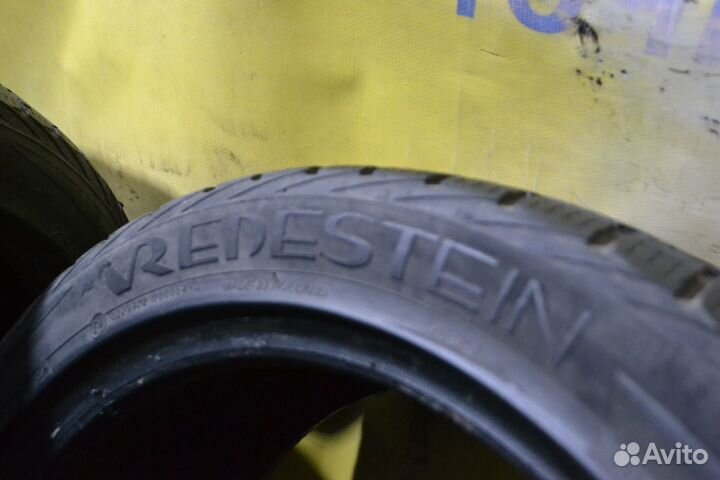 Vredestein Wintrac Xtreme 215/45 R17