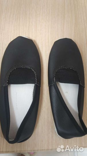 Чешки новые натуральная кожа