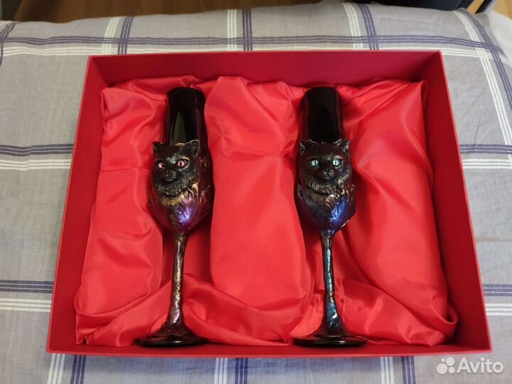 Бокалы для вина и шампанского