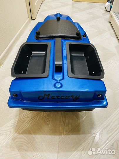 Прикормочный кораблик для рыбалки