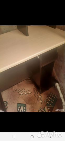Письменный стол школьный, бу 1 год
