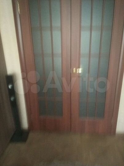 4-к. квартира, 80 м², 1/9 эт.