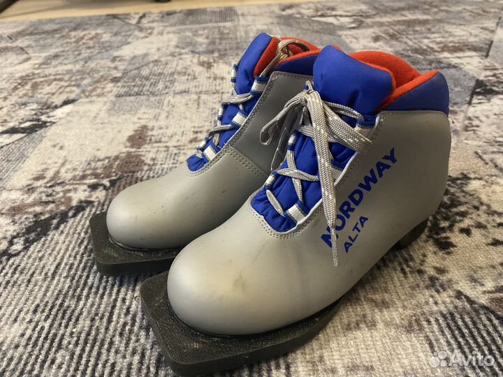 Ботинки лыжные детские 32-33