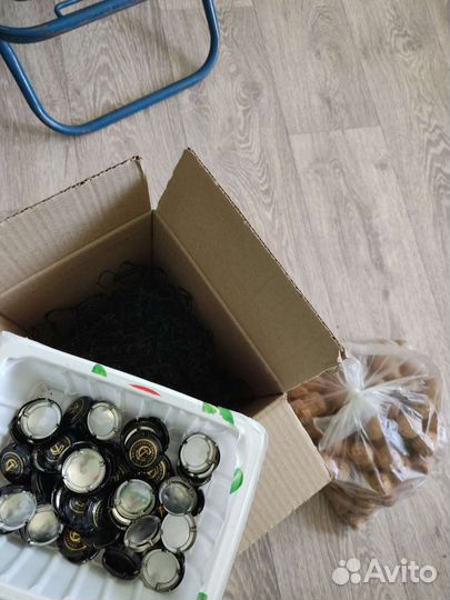 Пробки от шампанского, мюзле, плакетки