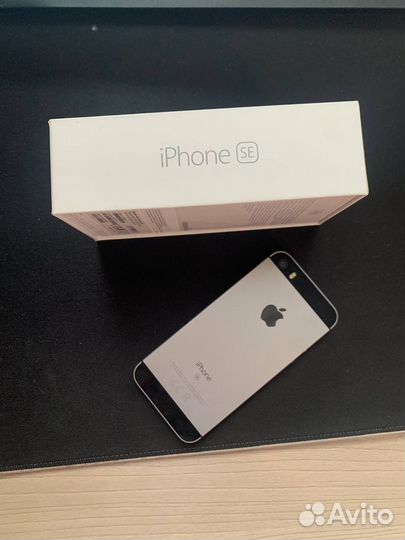iPhone SE, 32 ГБ
