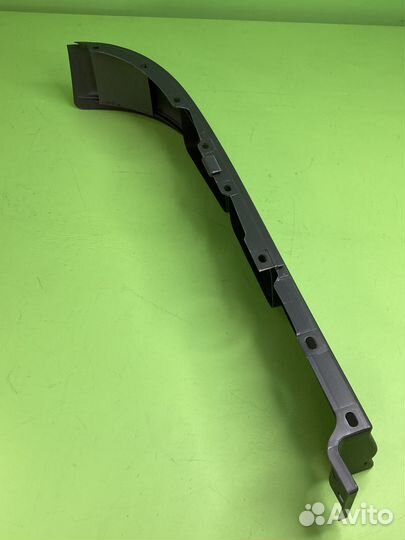 Спойлер бампера нижний левый (без отверстий узкий)