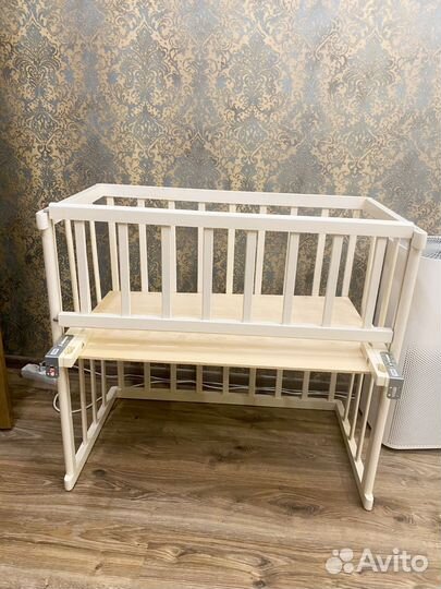 Приставная кроватка для новорожденных