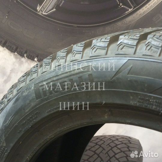 Pirelli Scorpion Ice Zero 2 285/40 R21 109H