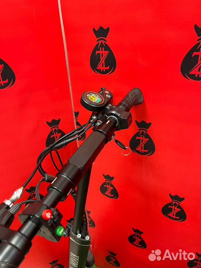 Электросамокат kugoo M4