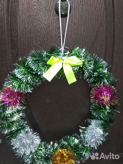 Рождественский декоративный венок ручной работы