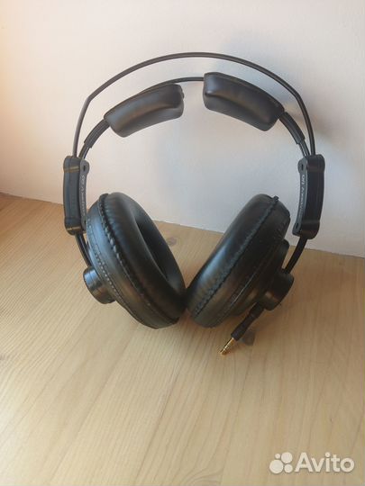 Axelvox hd242
