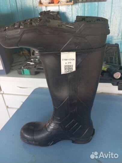 Резиновые сапоги