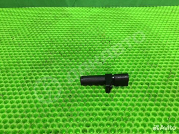 Датчик положения коленвала Mercedes-Benz E W211