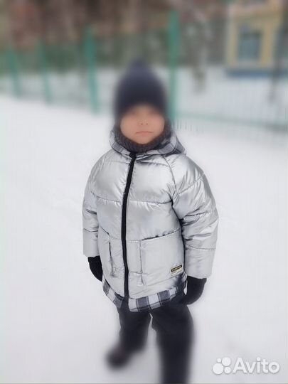 Демисезонная куртка р. 134-140