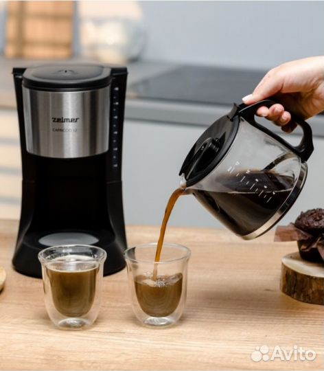 Кофеварка Zelmer Capriccio ZCM1200 черный