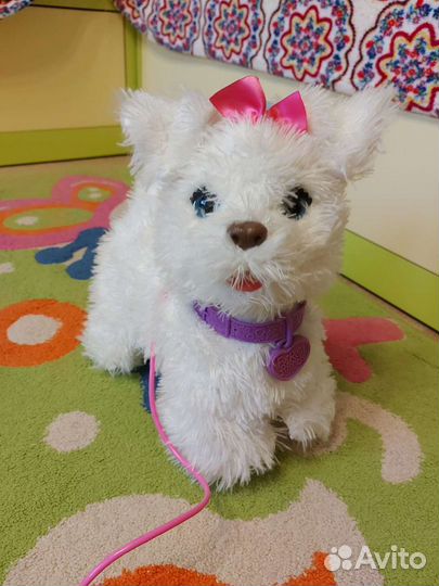 Собачка на поводке furReal friends