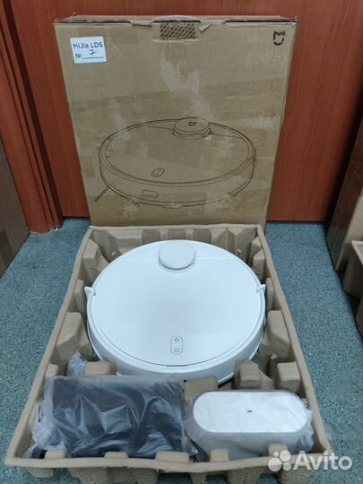 Робот-пылесос Xiaomi Mi Robot Vacuum-mop P (сn)