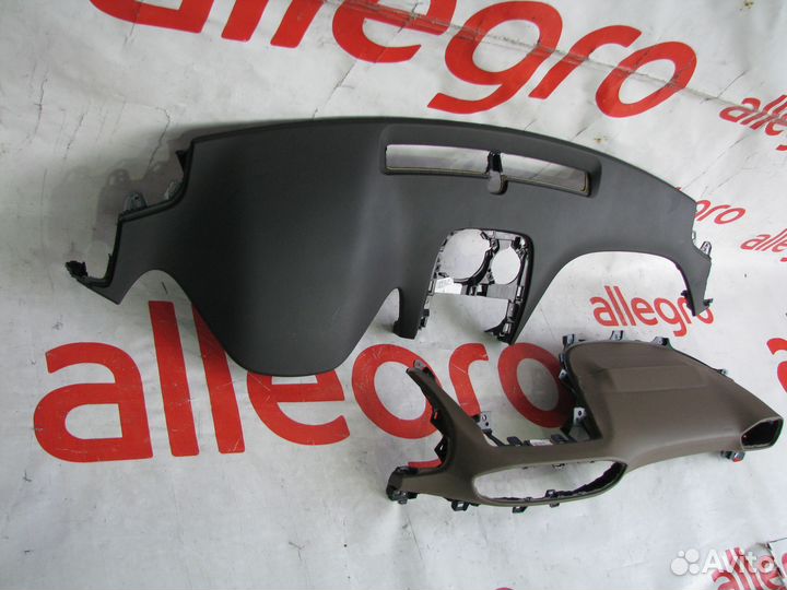 Hyundai SantaFe 4 Накладка торпедо