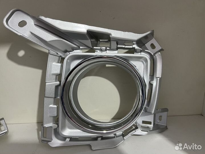 Рамка птф Land Cruiser 200 2012-2015