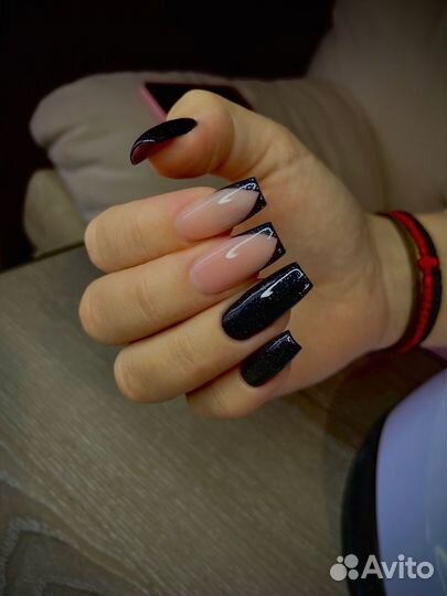 Мастер маникюра и педикюра