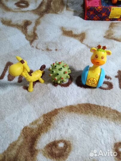 Развивающие игрушки пакетом