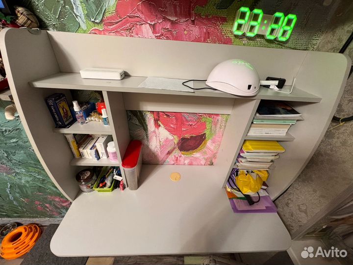 Подвесной стол